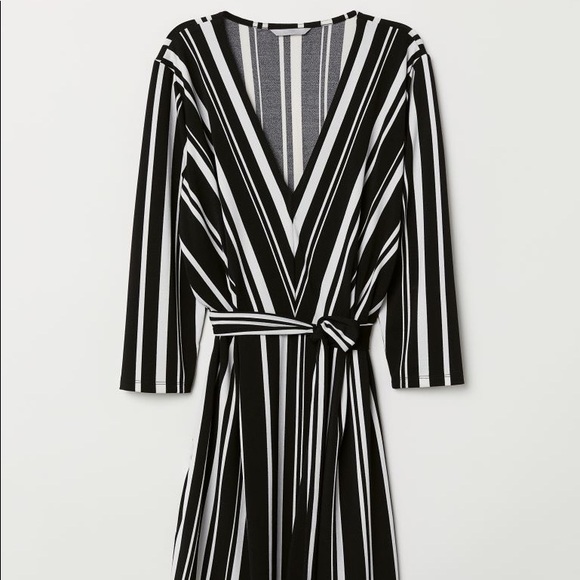 H&M striped V-neck dress size XS - Picture 2 of 3